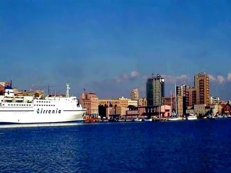 Cagliari_porto.jpg