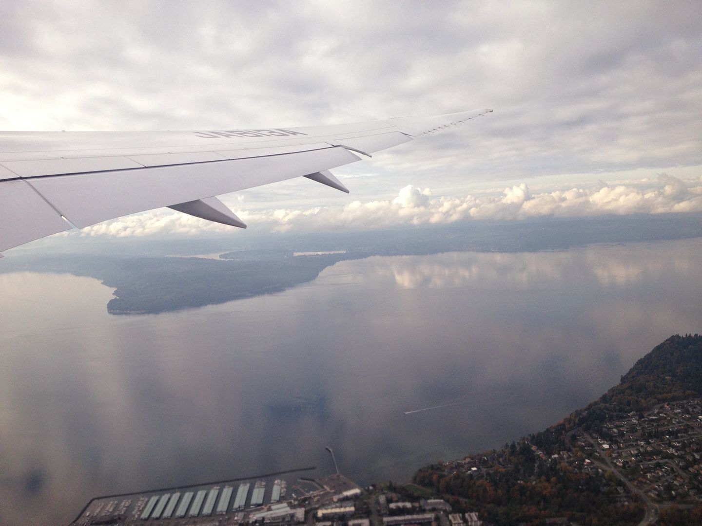 http://i1169.photobucket.com/albums/r517/Aviation_D/IMG_0197_zps2c0a5477.jpg