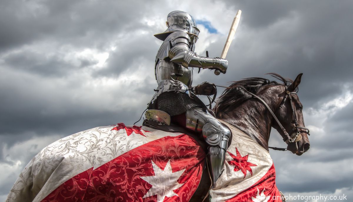 Jouster Andreas Wenzel during a mounted melee at Leeds Castle 2014 (Photo by ARW Photography)