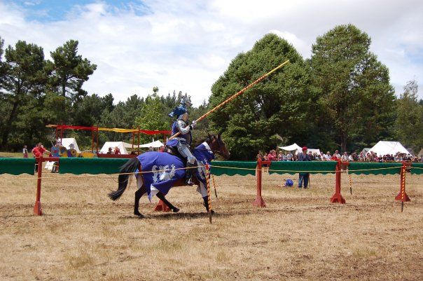 Andrew McKinnon cantering down the tilt with a lance at the Taupo Joust 2010 (photo by Donna Burt)