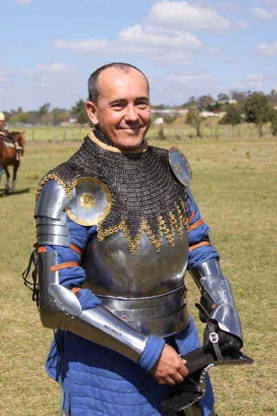 Andrew McKinnon at a jousting practice held on Father's Day 2009 (photo by Garry Davenport)